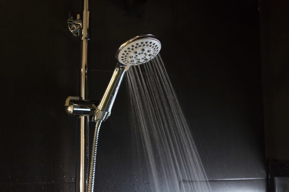 肌ケアや節水ができるシャワーヘッドが人気！選び方や一緒に使えるアイテムを紹介