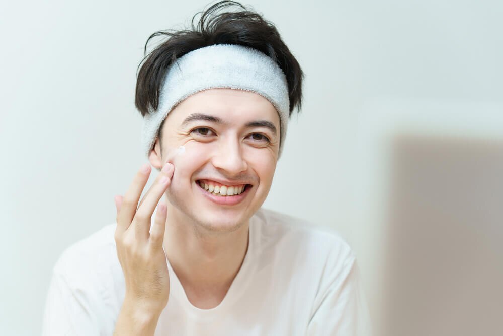 男も肌荒れ対策を！顔や身体の肌荒れ原因やおすすめのアイテムも紹介