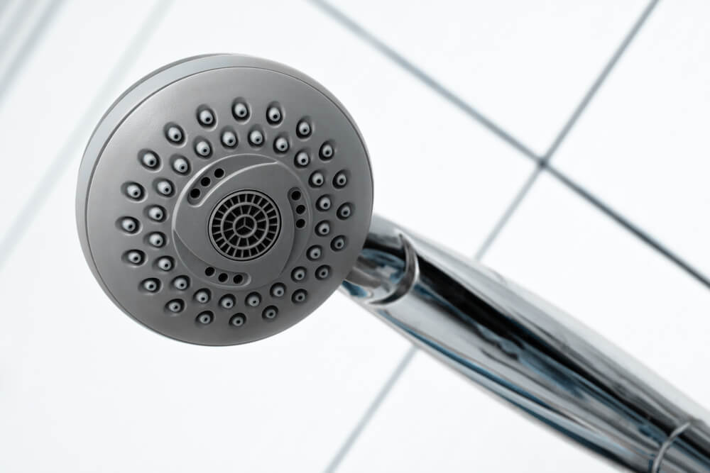 肌ケアや節水ができるシャワーヘッドが人気！選び方や一緒に使えるアイテムを紹介