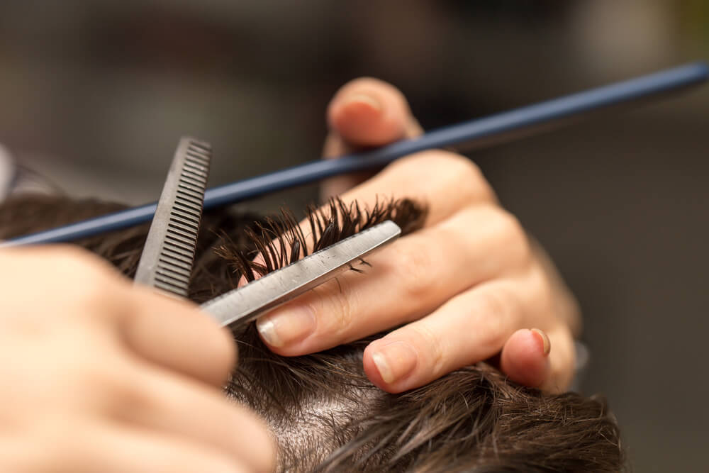 薄毛でも女性に人気に！おしゃれでモテる注目ヘアスタイル