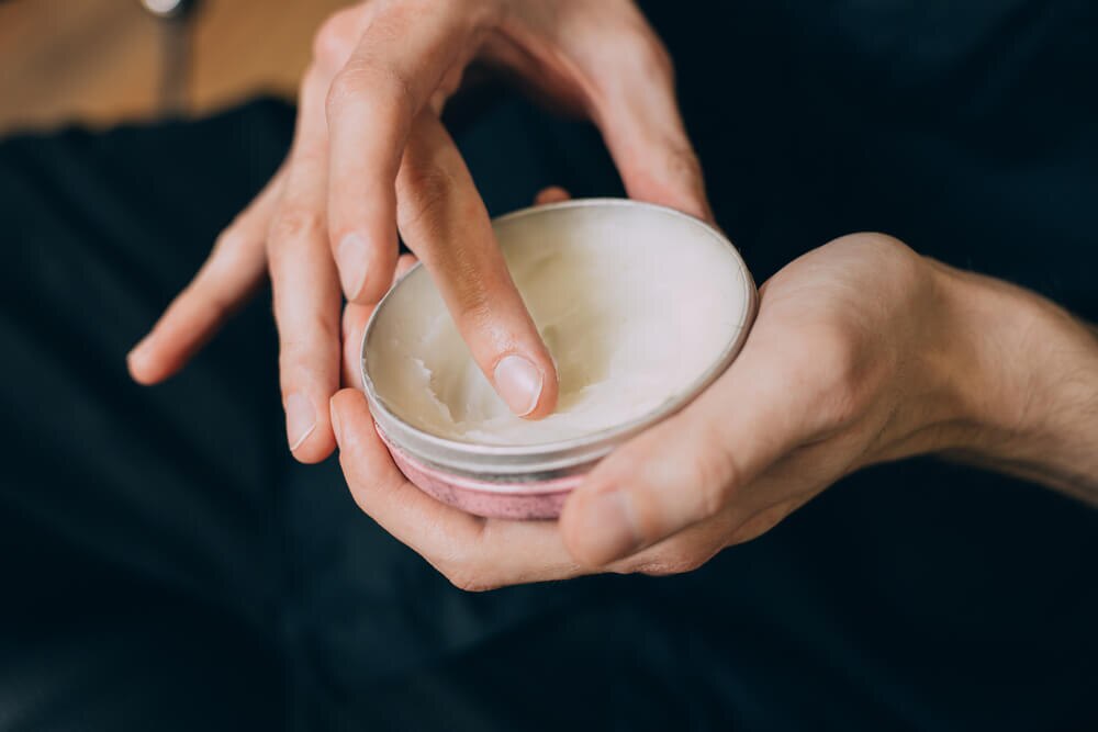 ワックスと薄毛の関係って？正しいワックスのつけ方と落とし方