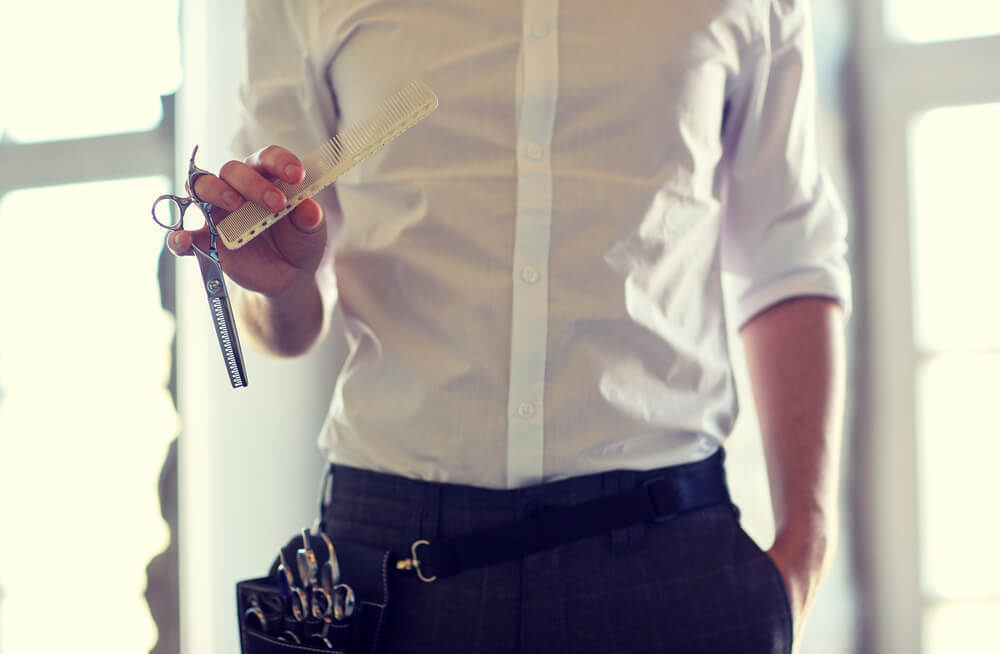 薄毛で悩むメンズ必見！美容室でおしゃれに変身しよう