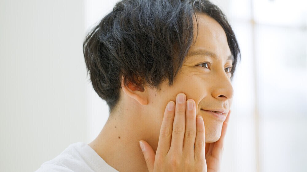 冬の乾燥による男性の肌荒れ＆かゆみ対策！悪化を防ぐ方法、おすすめアイテムも