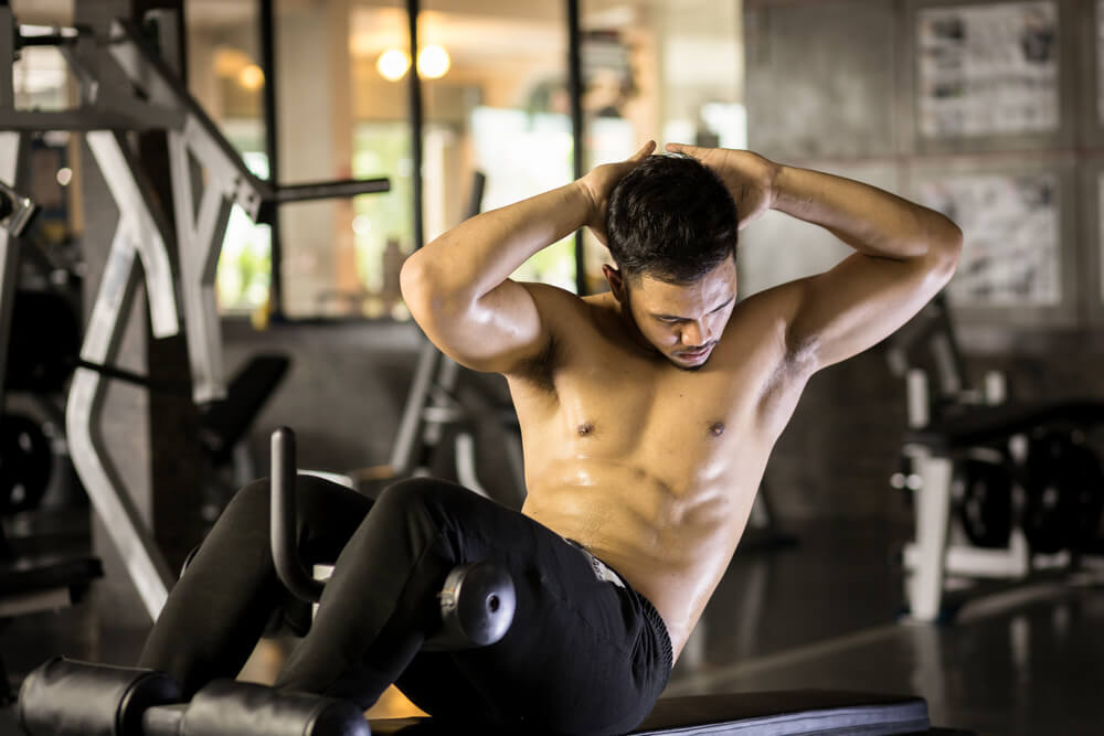 【トレーナー監修】短期間で効率的な腹筋の鍛え方とは？初心者も自宅で簡単にできるメニューを紹介