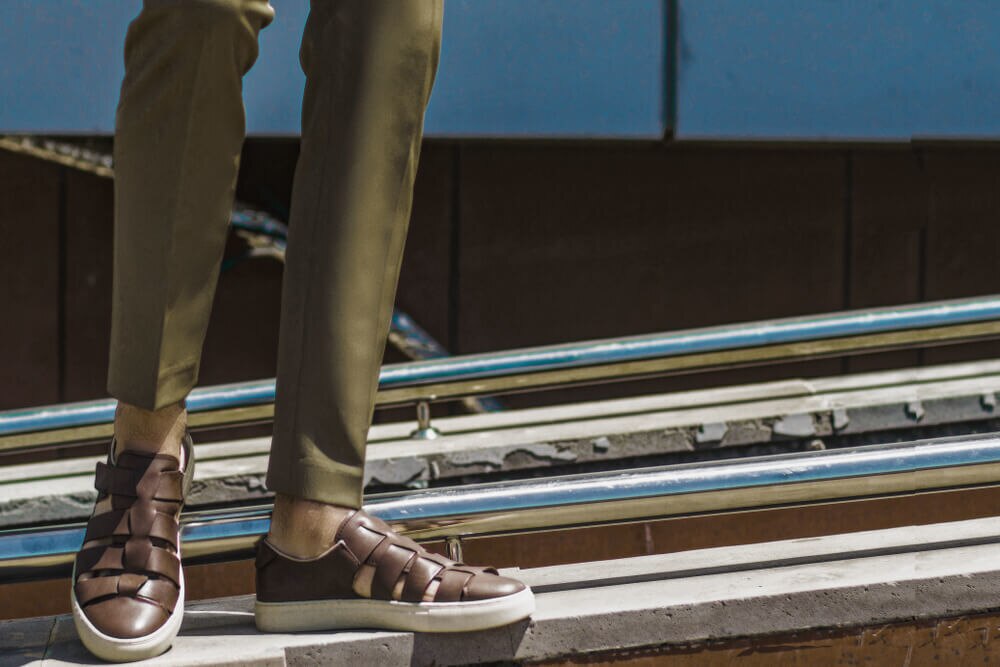 【2023】夏のメンズファッション着こなし術。持っておきたいアイテムはこれ！