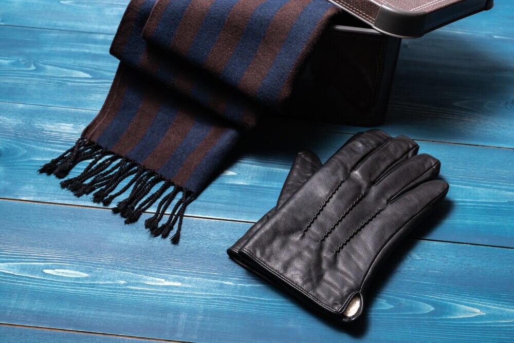 おしゃれなメンズマフラーの巻き方4選！アウター×マフラーのコーデもチェック