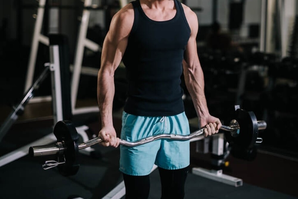 細マッチョになるには？効果的な筋トレメニューと食事のポイント