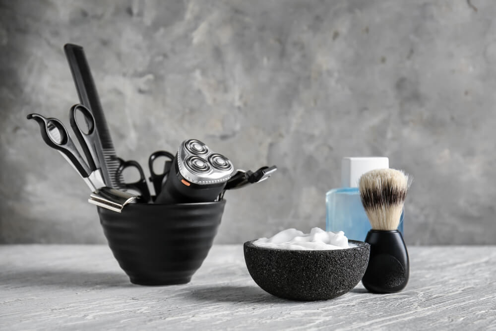 【医師監修】みんなアンダーヘアー処理してる？整えるメリットと方法も紹介-メンズ編-