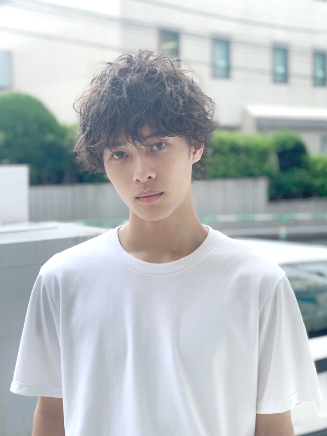 【ヘアメイク監修】2023冬もおしゃれ男子はメンズパーマ！人気の種類やセット方法を解説