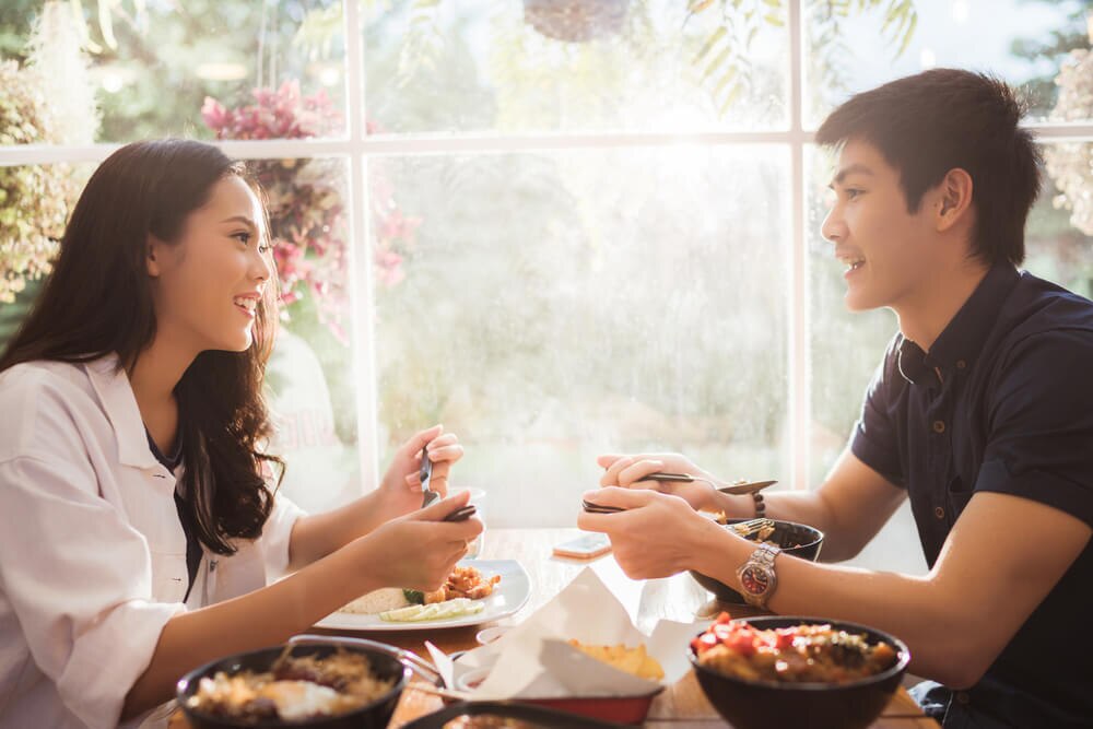 年上女性と付き合いたい！アプローチ方法や脈ありサインとは