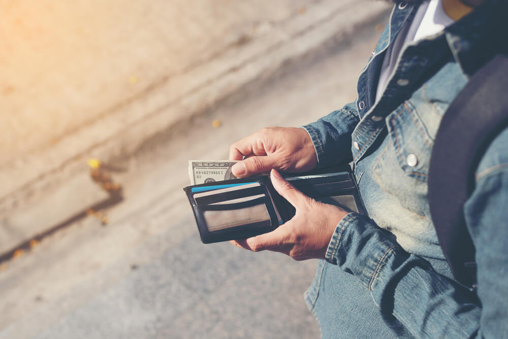 ＜20代男性のマネー事情＞みんなの月収・貯金額は？最近買った高いものは？