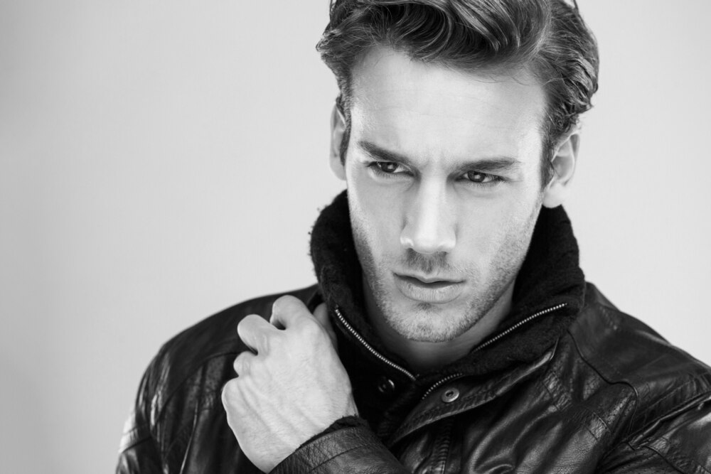 GOLDとBLACKのジェル、どう違う？！スグ真似できるスタイリング方法