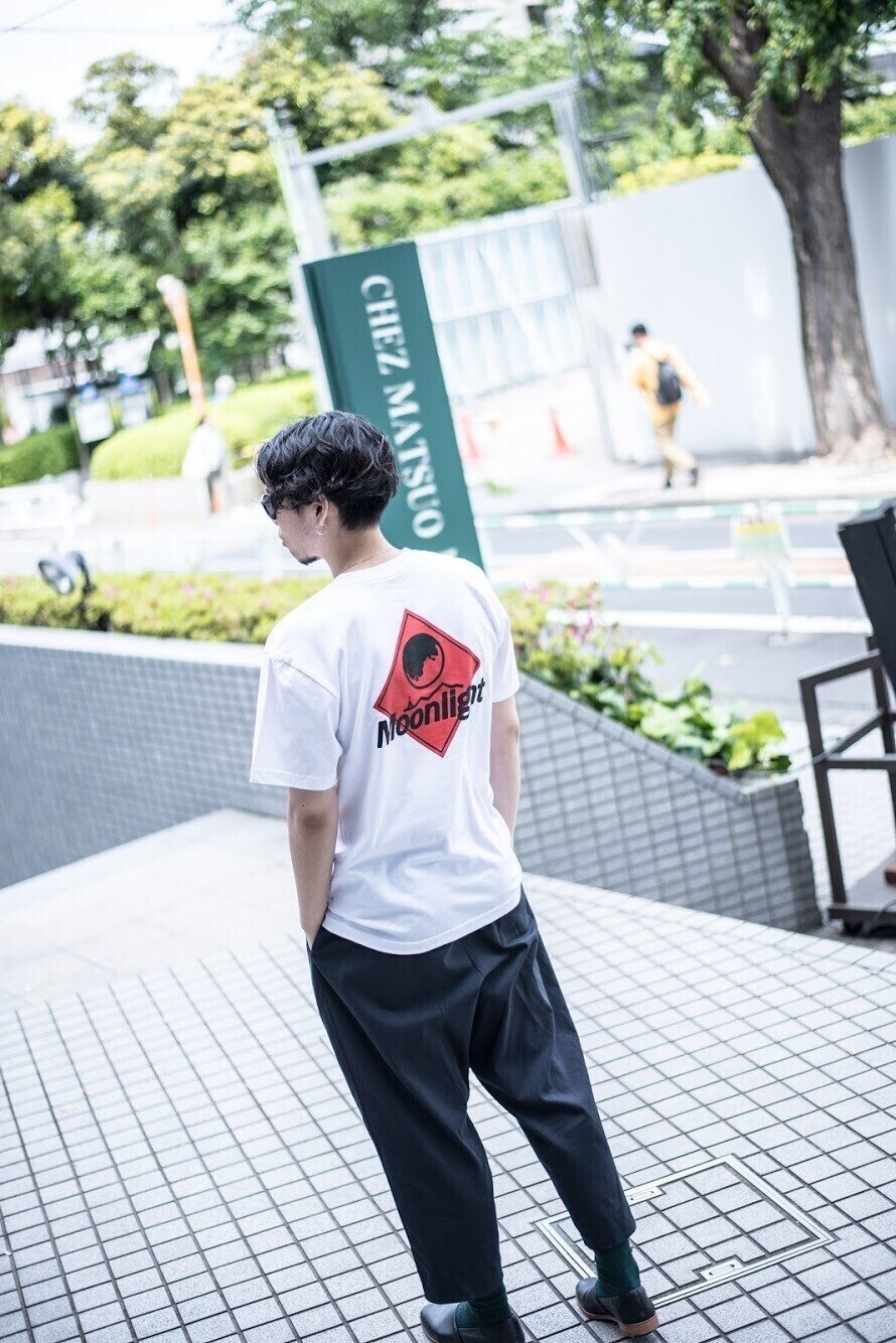 白Tシャツを自分らしく着るには？おしゃれメンズの着こなしコーデ