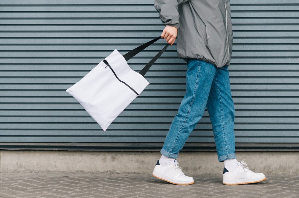 メンズ向けおすすめエコトートバッグ！おしゃれと実用性を備えたアイテムの選び方