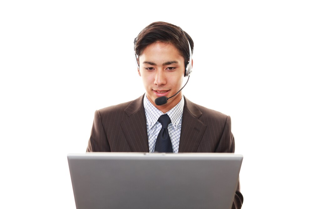 初めてのオンライン面接で失敗しないために。知っておきたい注意点や身だしなみ