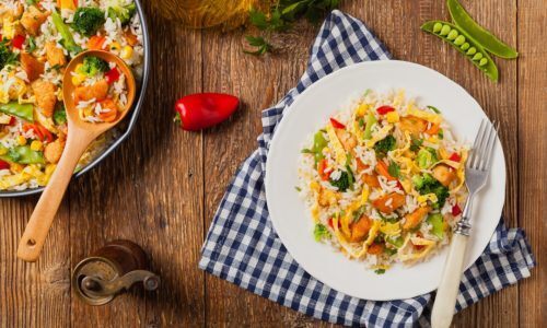 Agar Sukses Hasilnya, Mari Simak Cara Membuat Nasi Goreng Kekinian Berikut Ini!