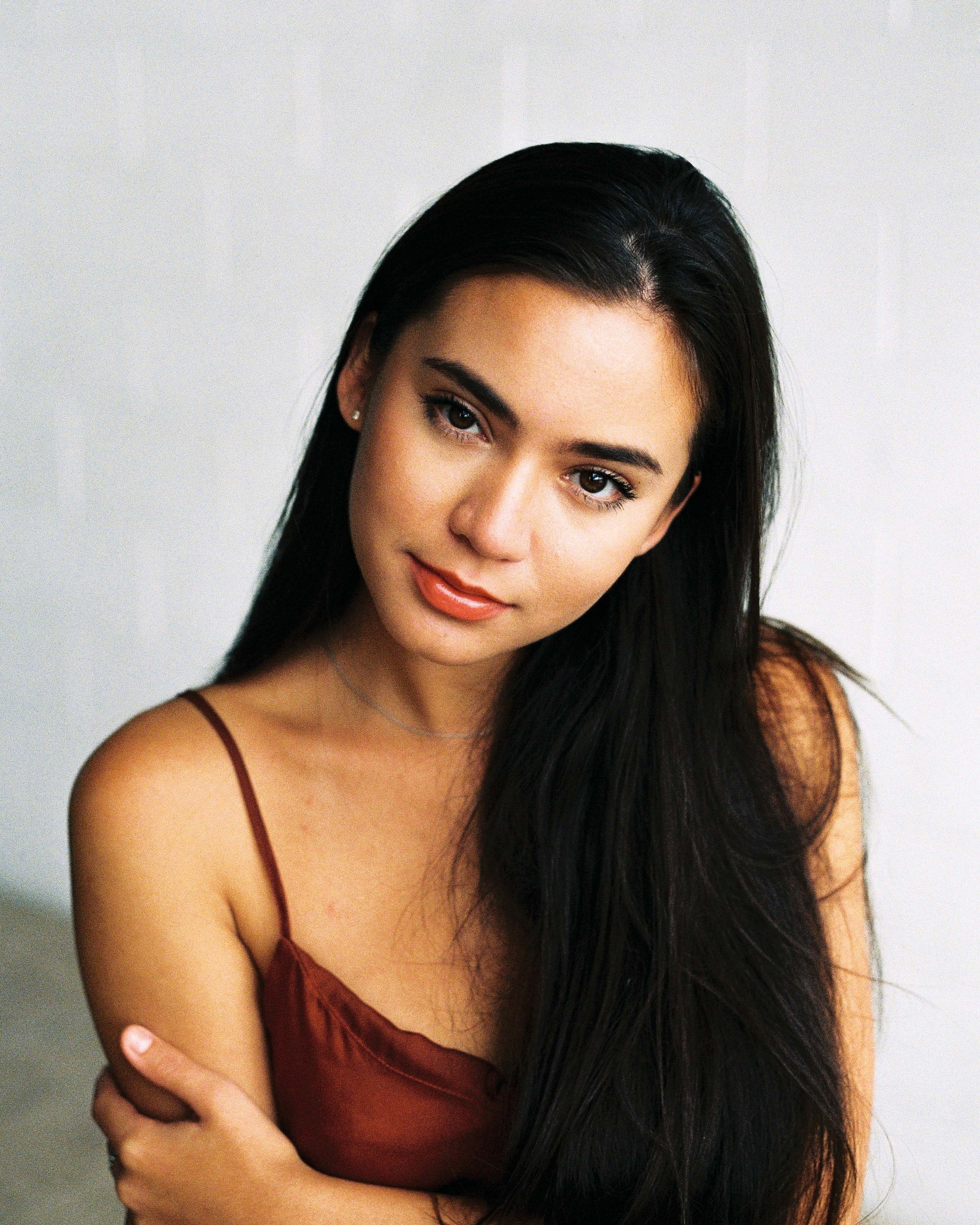 hairspray hacks: woman with long straight hair
