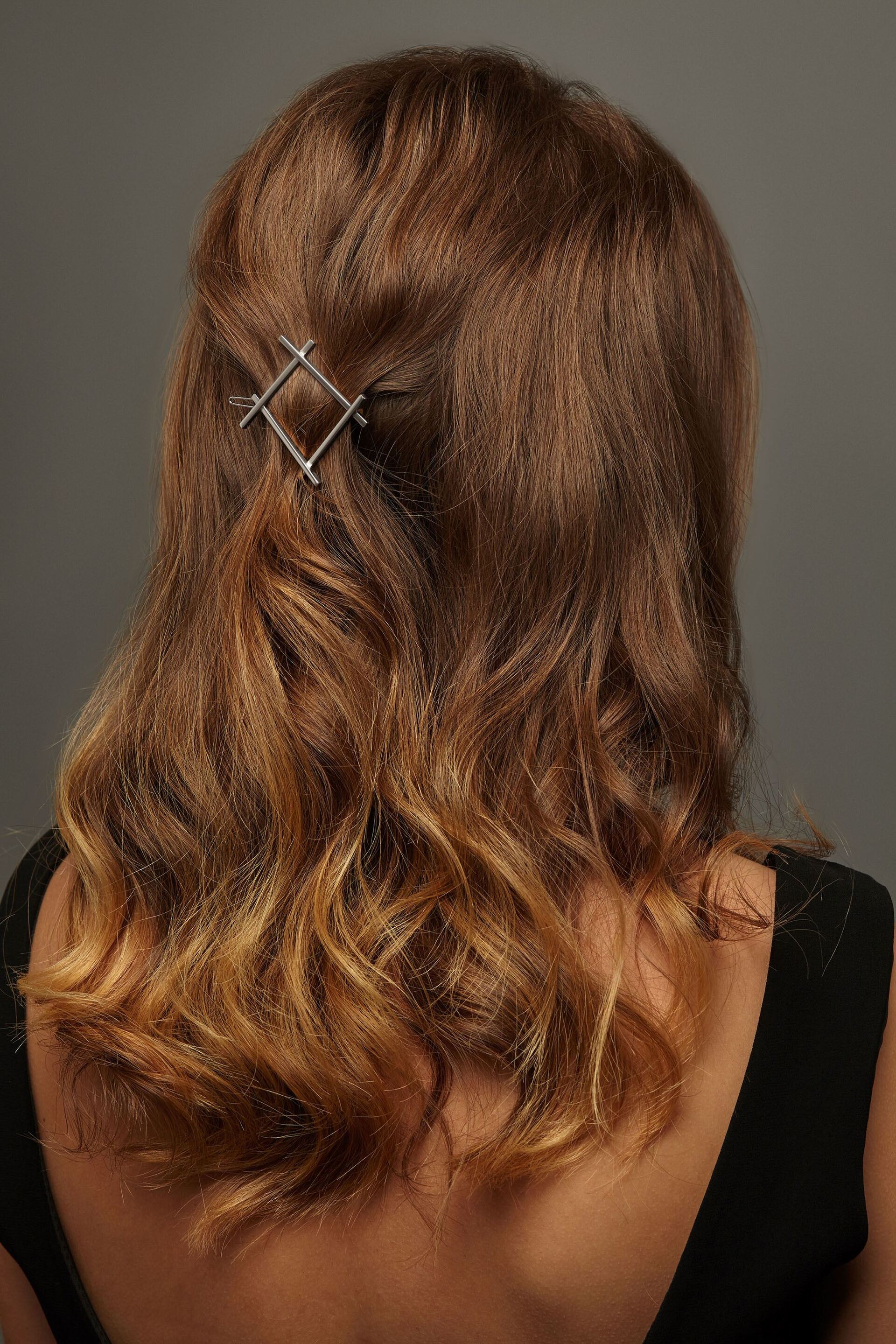 half up hairstyle