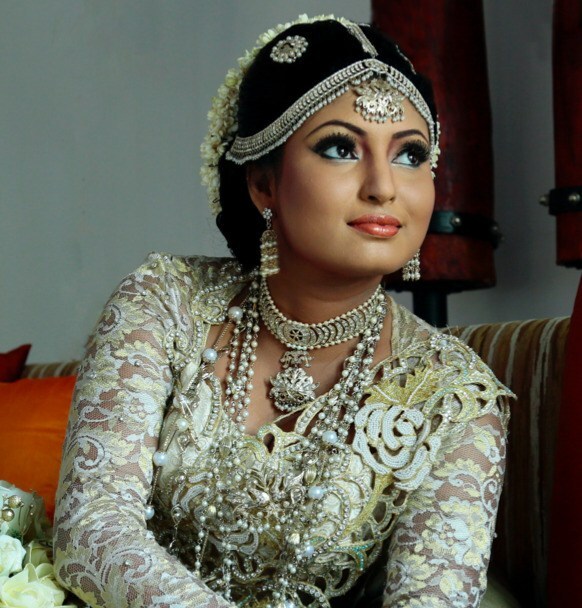 Updo with bedazzled accessories_Indian wedding hair