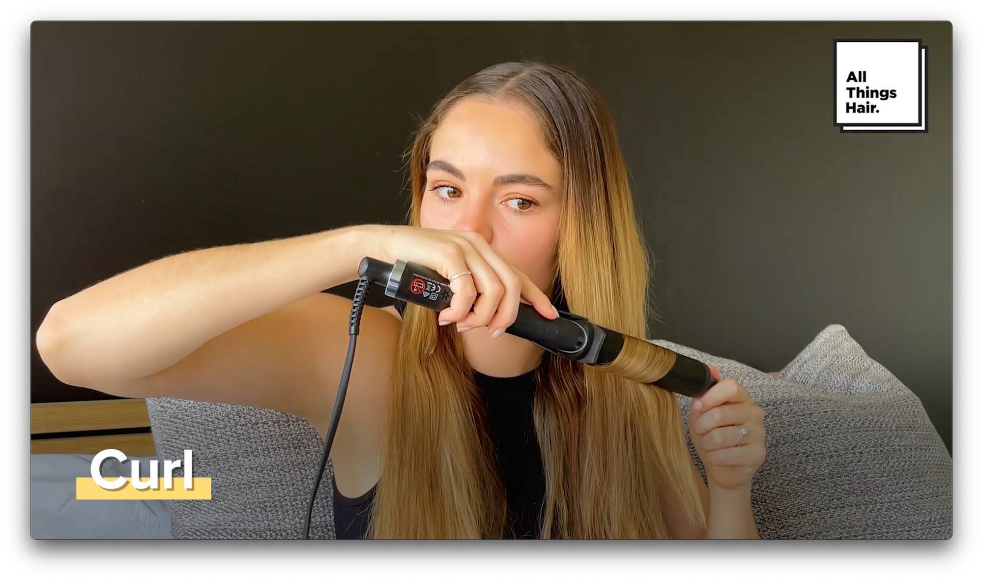 Curl the hair