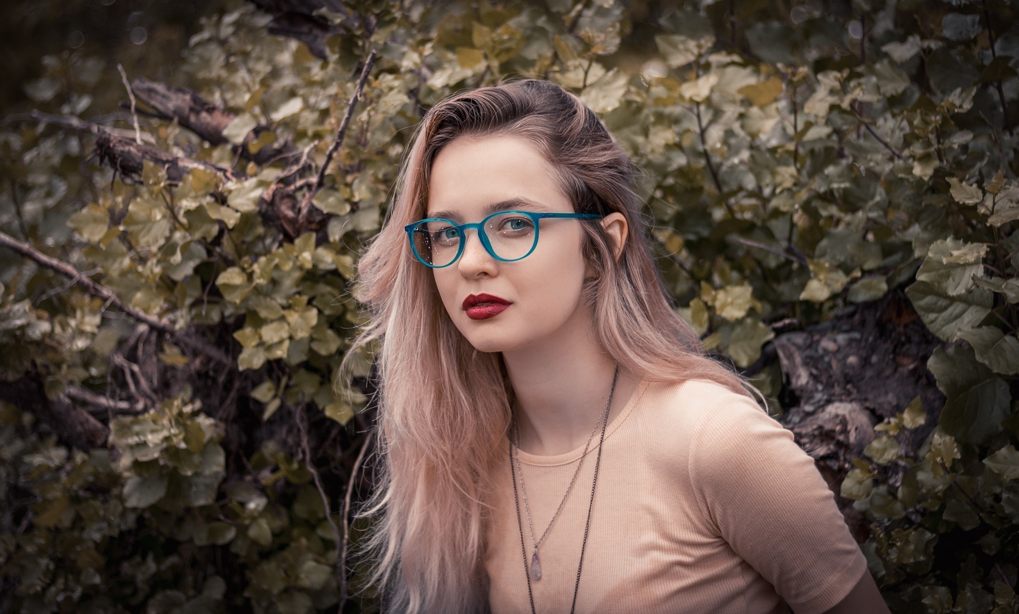 girl with ash blonde with lilac highlights