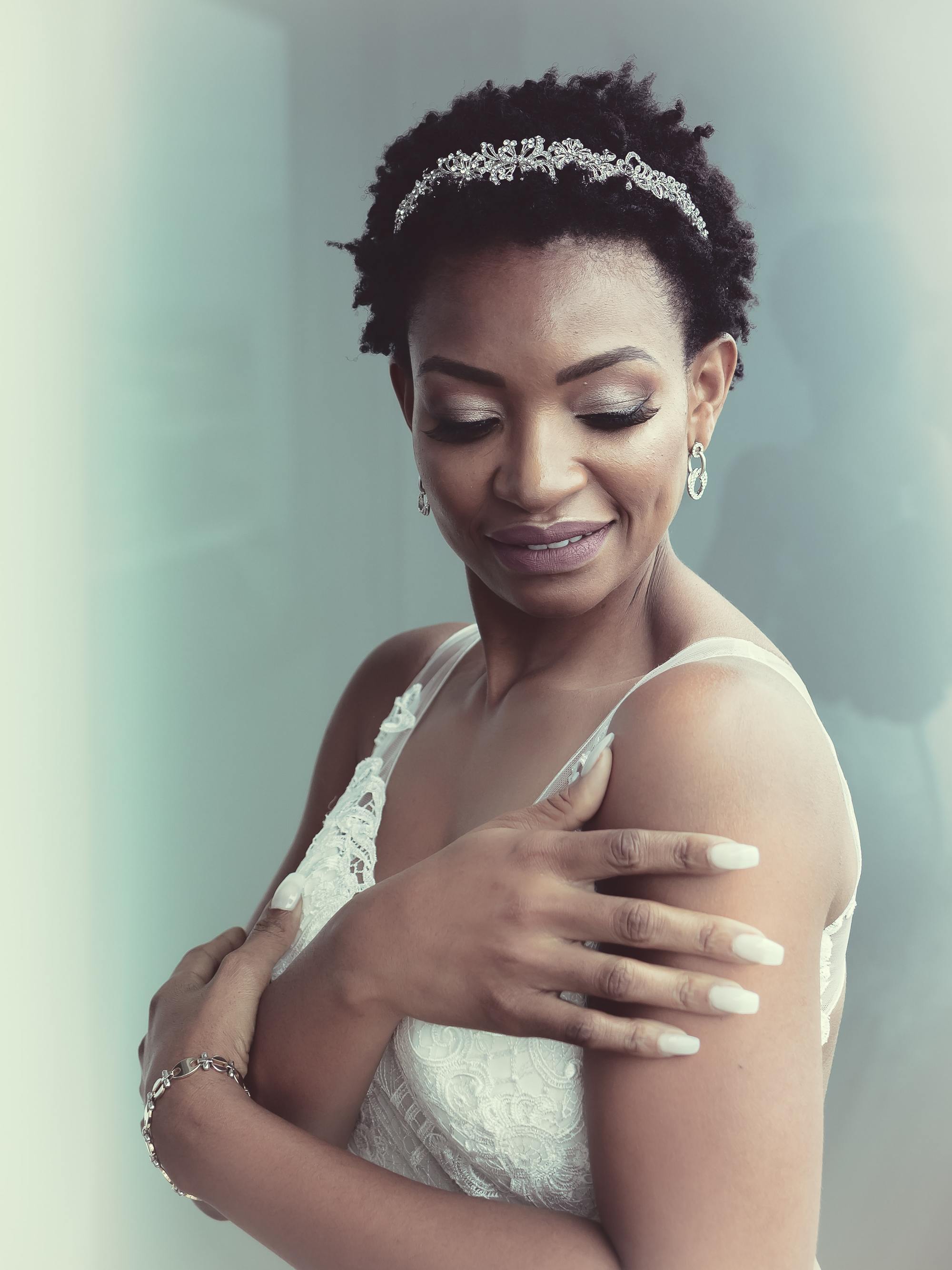 woman wearing a short textured pixie wedding hairstyle