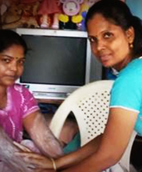Read the story of Ananti - How a beautician course online changed her life.