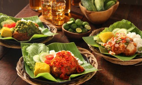 Tips dan Trik Memasak Ayam Gepuk Sendiri di Rumah