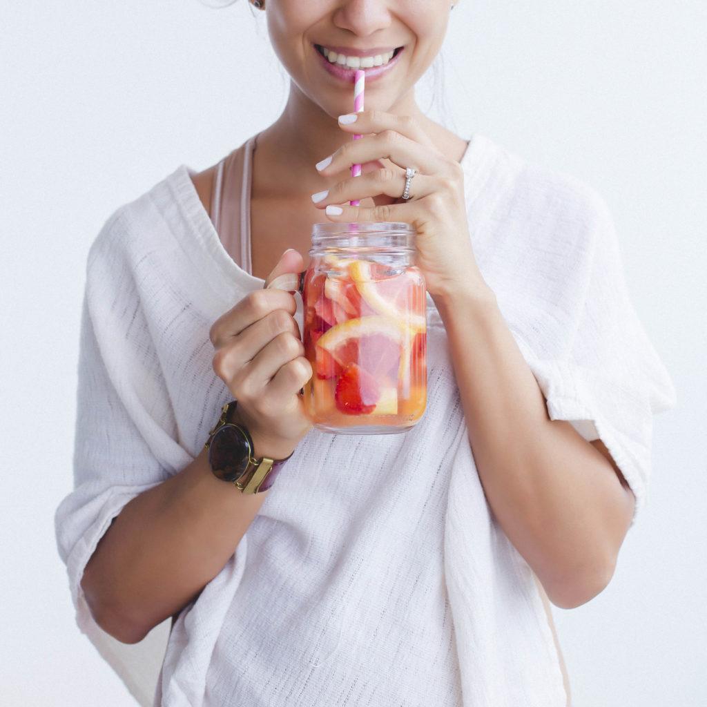 Cara Membuat Infused Water dalam 3 Menit