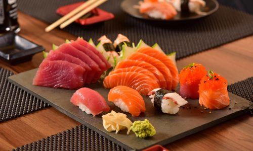 7 Cara Makan Sushi Seperti Orang Jepang Asli
