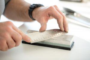 3 Alat Pengasah Pisau Yang Wajib Kamu Punya