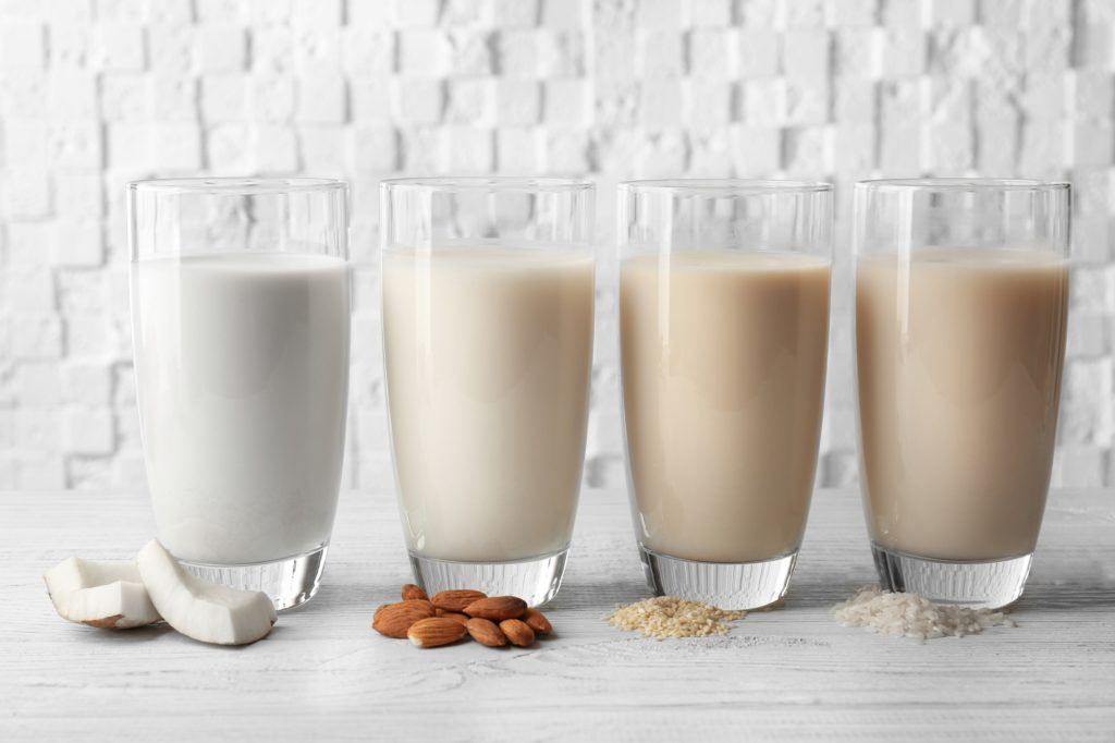 5 Alternatif Pengganti Susu Sapi yang Tak Kalah Lezatnya