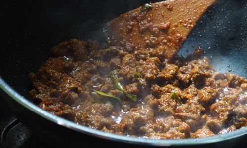 4 Tips Masak Rendang Otentik a la Minang