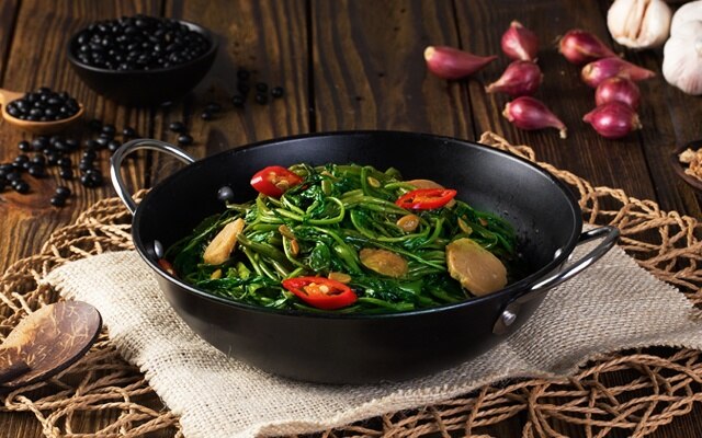 7 Variasi Resep Tumis Kangkung Enak dan Mudah Dibuat