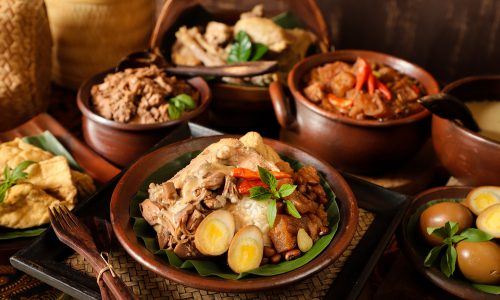 7 Makanan Khas Yogyakarta Wajib Masak Buat Kamu yang Rindu Cita Rasanya !