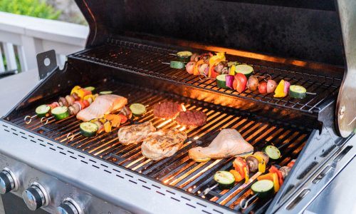 3 Alat Panggang Wajib Lirik untuk Acara BBQ Akhir Tahun