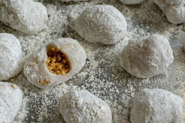 Menjelang Tahun Baru Cina, Inilah Jajanan Wajib Coba di Kawasan Pecinan