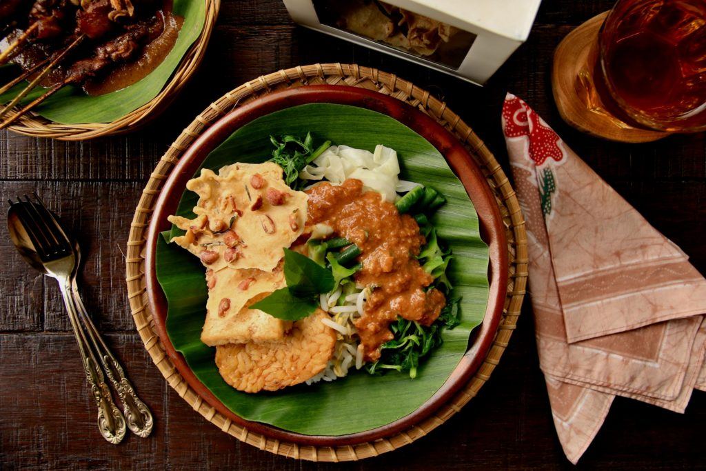 Tips Membuat Rempeyek yang Tipis, Garing, dan Renyah