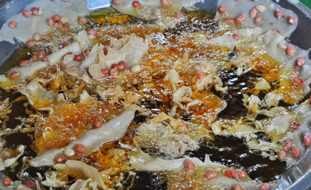 Tips Membuat Rempeyek yang Tipis, Garing, dan Renyah