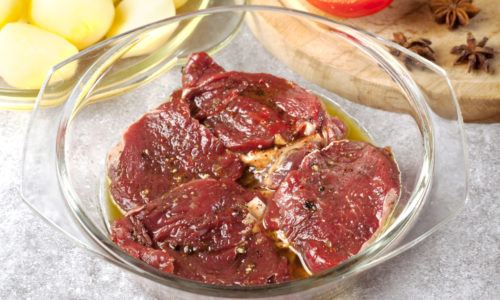 Tips Masak Daging agar Empuk dan Tidak Bau