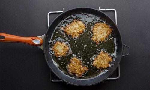 Kenali Beda Teknik Shallow Frying dengan Deep Frying