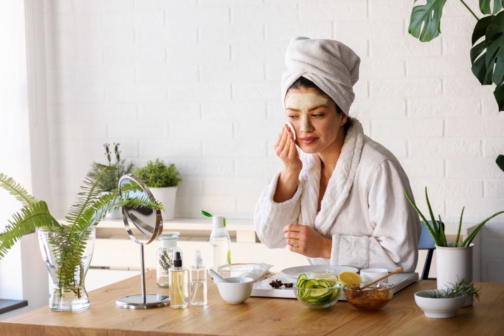 7 Best Professional Facials For Glowing Skin
