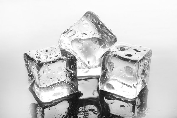 Frequently asked questions about using ice on the face