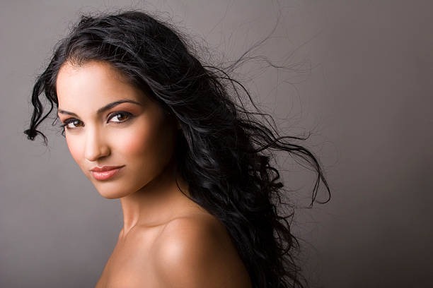 How To Give Your Cheeks That Natural Blush Look