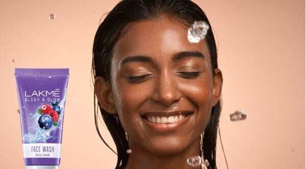 how to blush naturally