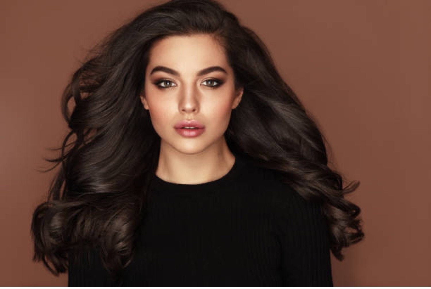 Image of Soft Glam Makeup Look: Step-By-Step Guide