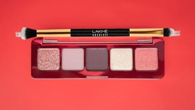 FAQs about Eyeshadow Brush Application