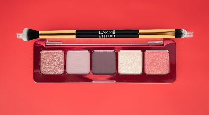FAQs about Eyeshadow Brush Application