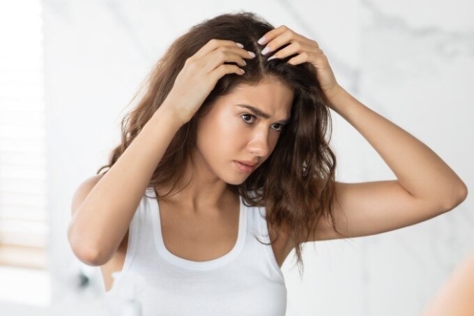 Home Remedies For Dandruff: Quick & Effective Solutions