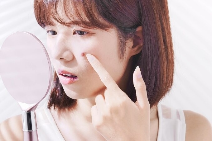 Makeup for Sensitive Skin: Gentle and Effective Routine